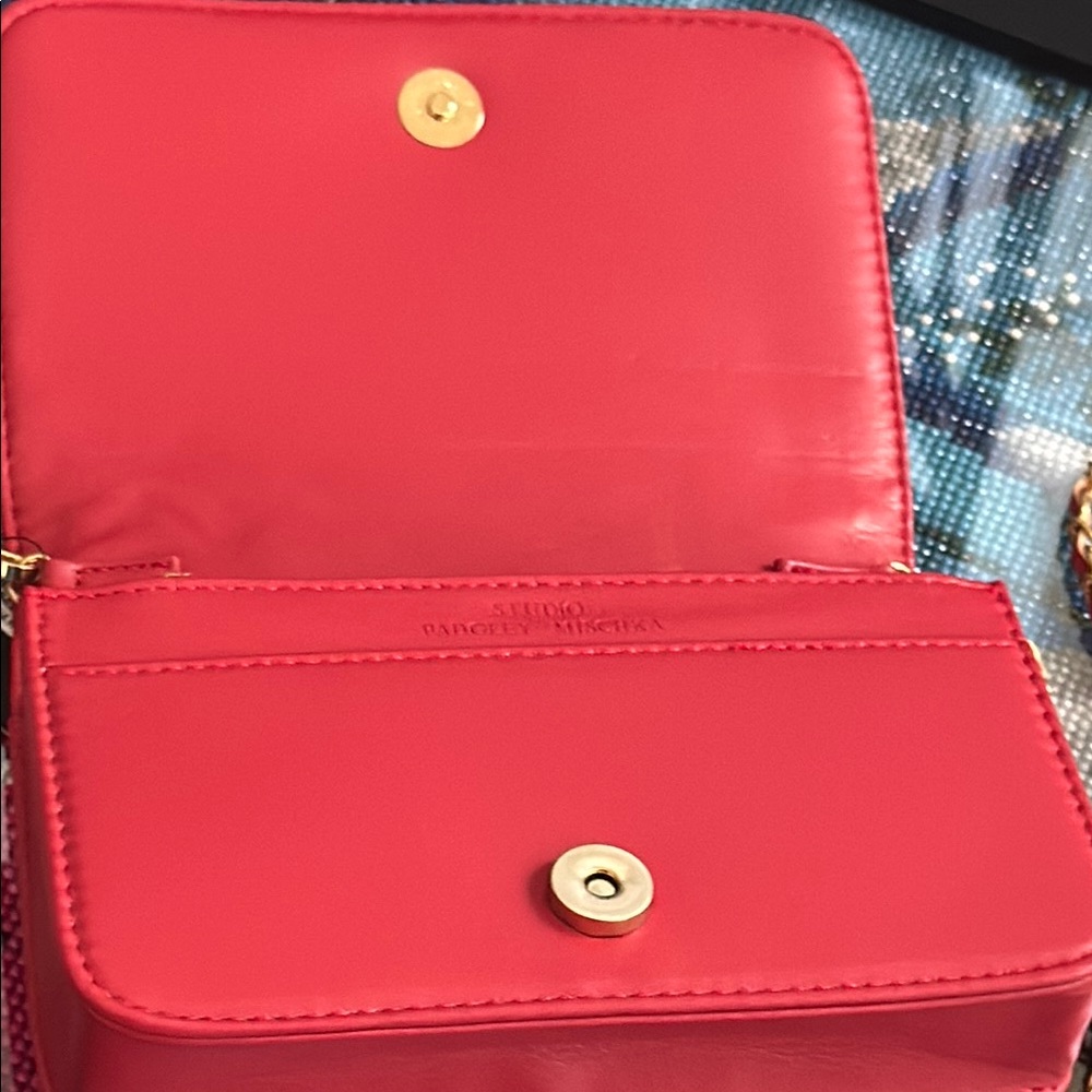 Badgley Mischka Red Quilted Crossbody Bag - Picture 8 of 12